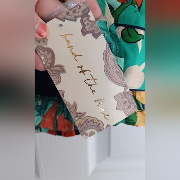 NWT Colorful Band Of The Free Halter Top - Picture 7 of 9